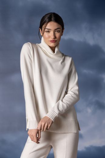 Wool-blend turtleneck sweater